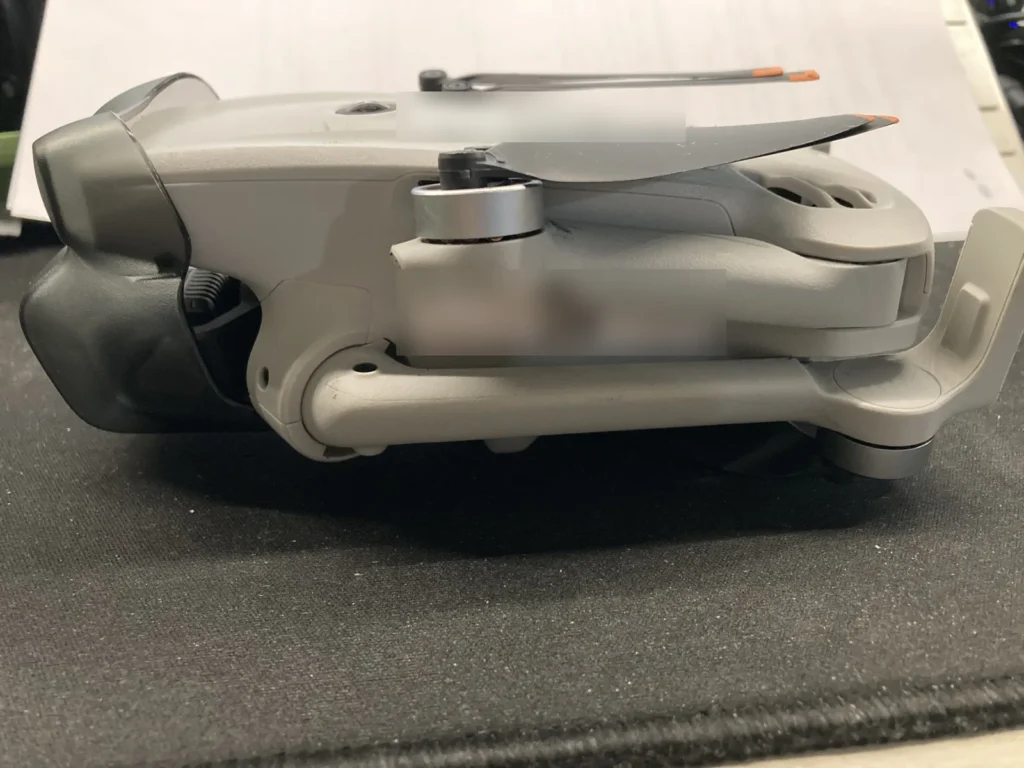 DJI Lito X1 ripiegato, visto di lato